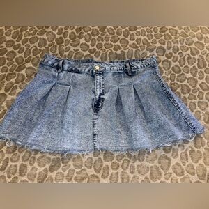 ✨Denim Pleated Skirt✨